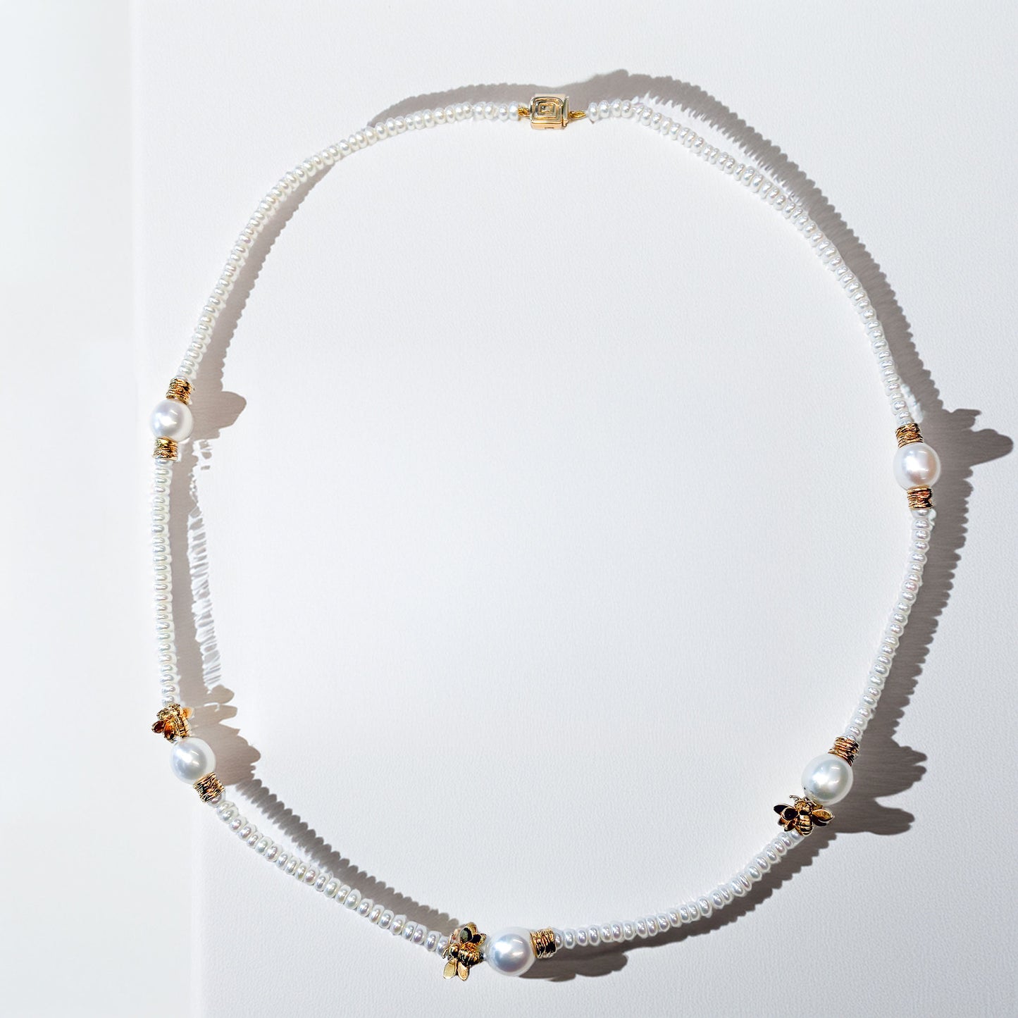Wonderland Bumble Bee Pearl Necklace – 22 Inches