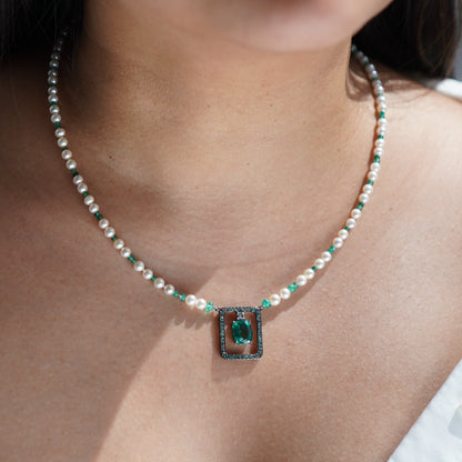 Piece Swing Emerald, Pearl & Carré Cut Diamond Necklace